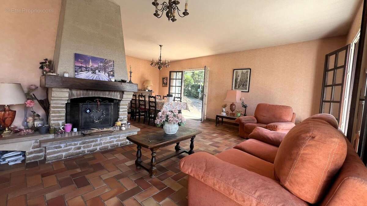 Photo 5 - Maison à CHARBONNIERES-LES-BAINS