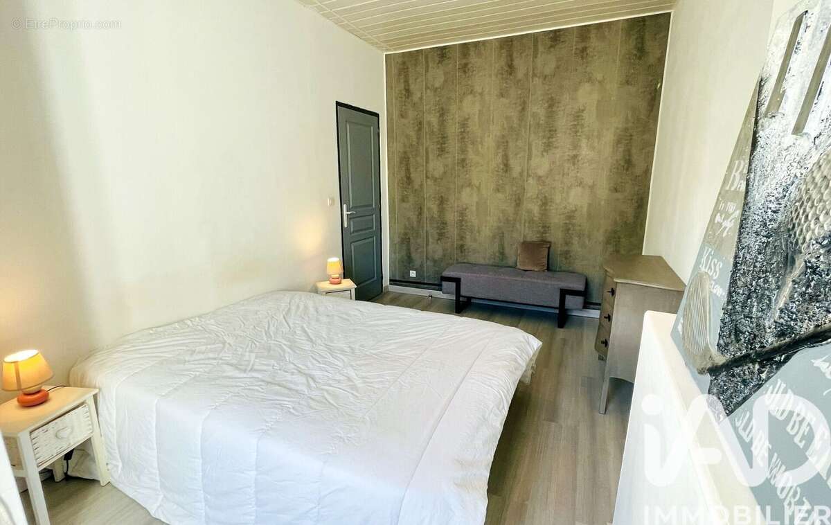 Maison 101 m² à Siradan  - photo 6