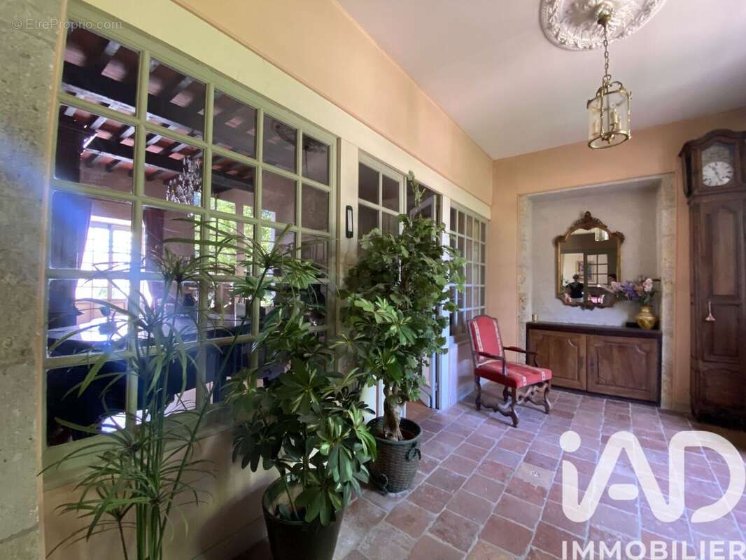 Maison 400 m² à Montagnac-Sur-Auvignon  - photo 6