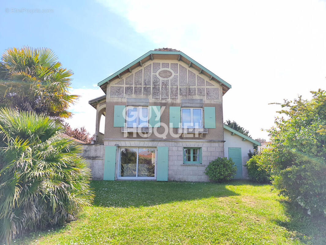 Maison à LE CHATEAU-D'OLERON