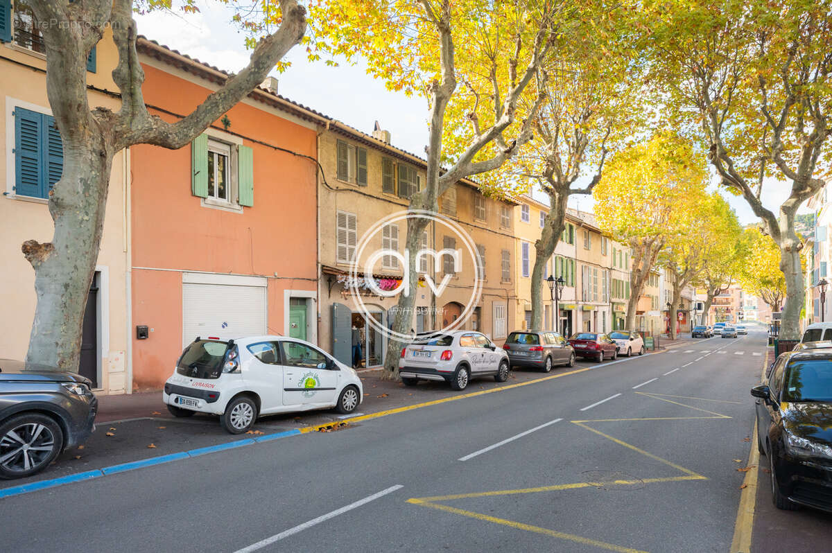 Appartement à OLLIOULES