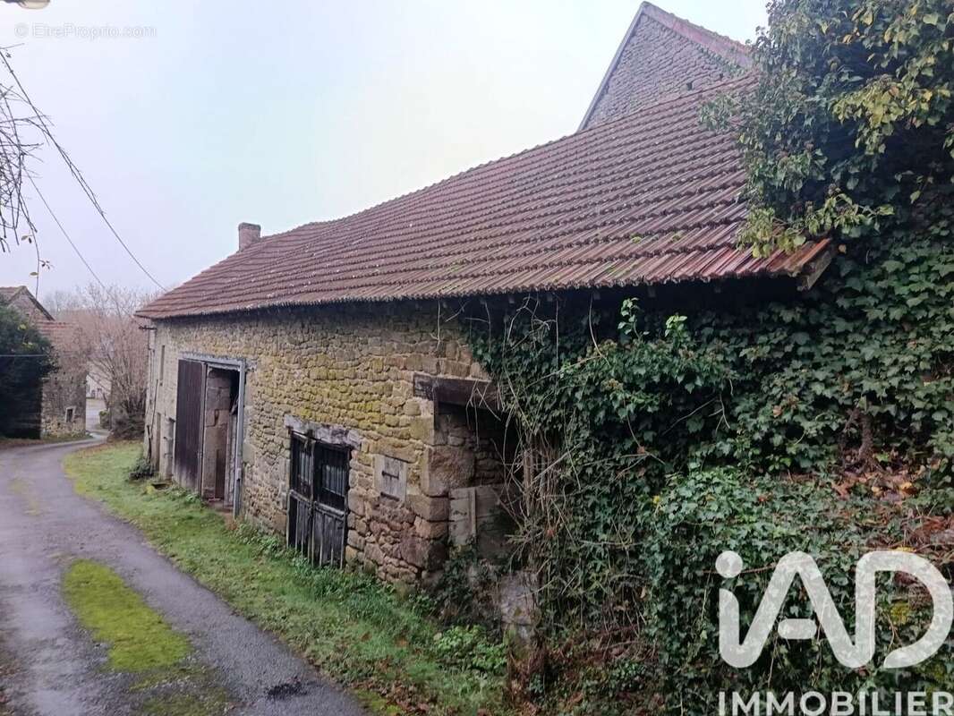 Photo 2 - Maison à SAINT-LEGER-LA-MONTAGNE