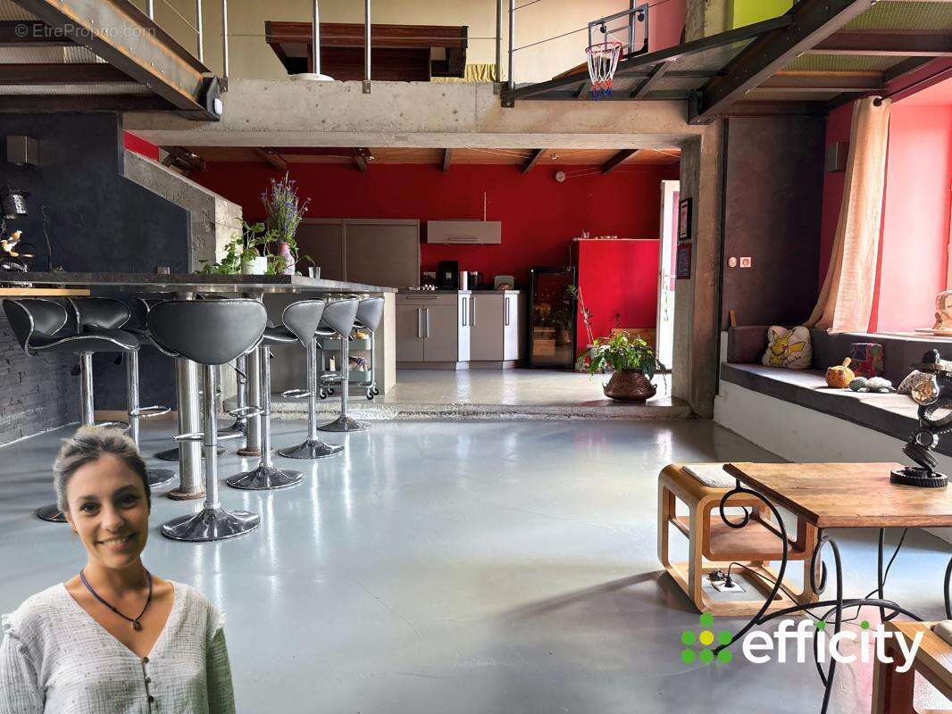 Maison 208 m² à Montbrison  - photo 3