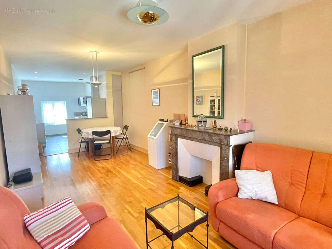 Appartement à BOURGOIN-JALLIEU