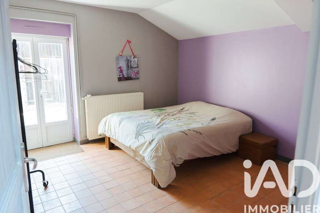 Maison 527 m² à Sceaux-D'anjou  - photo 7