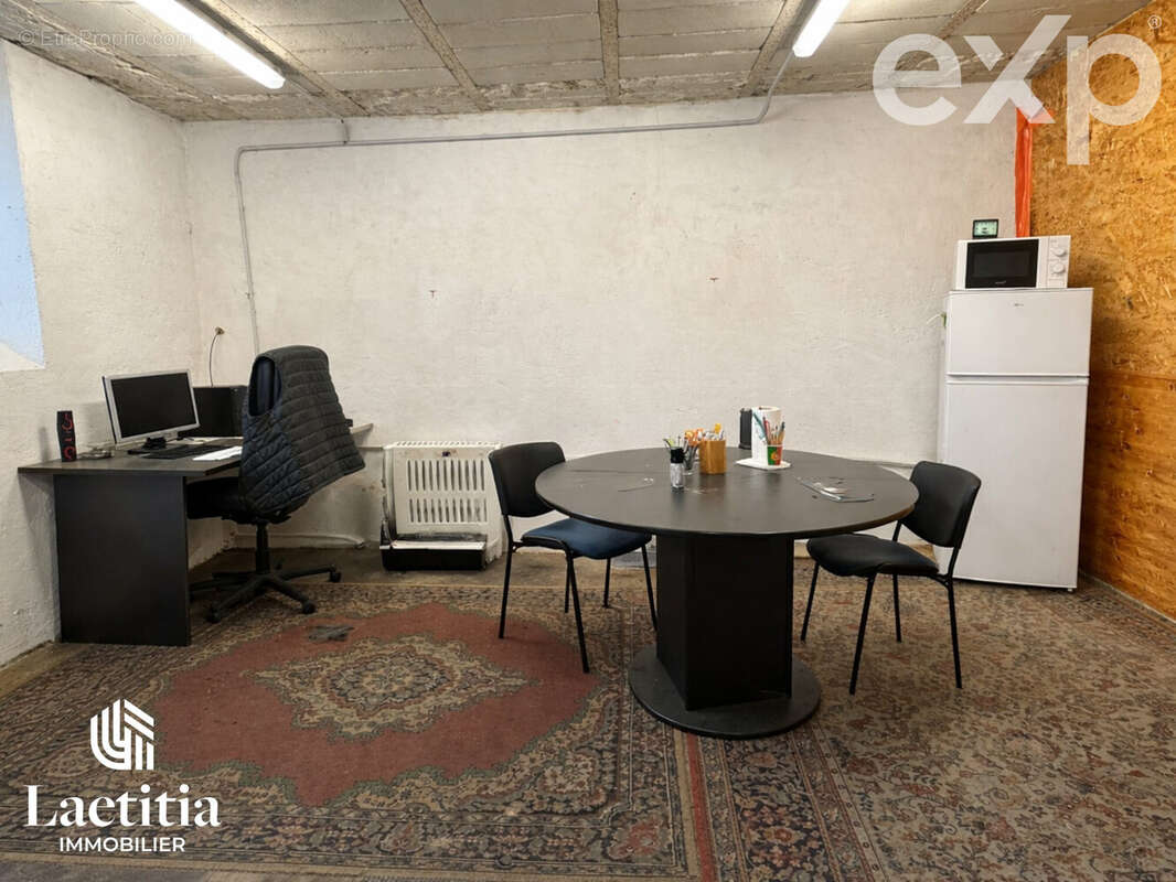 Commerce à SAINT-GEORGES-D'ESPERANCHE