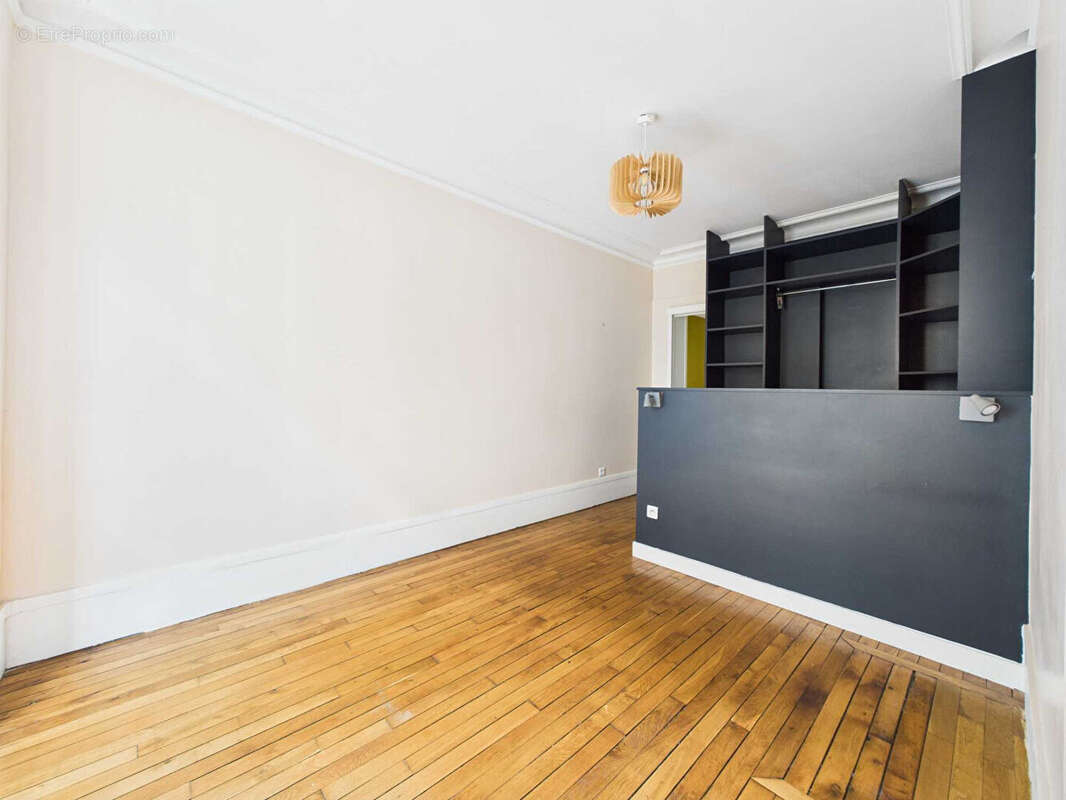 Appartement à PARIS-10E