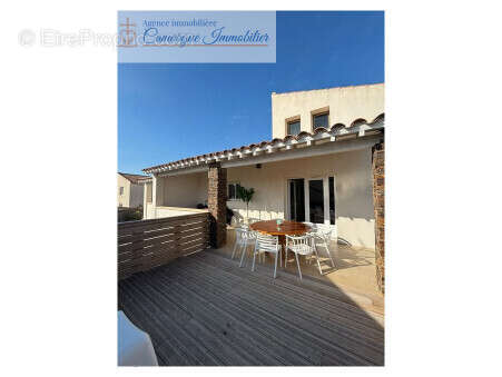 Maison 245 m² à Saintes-Maries-De-La-Mer  - photo 2