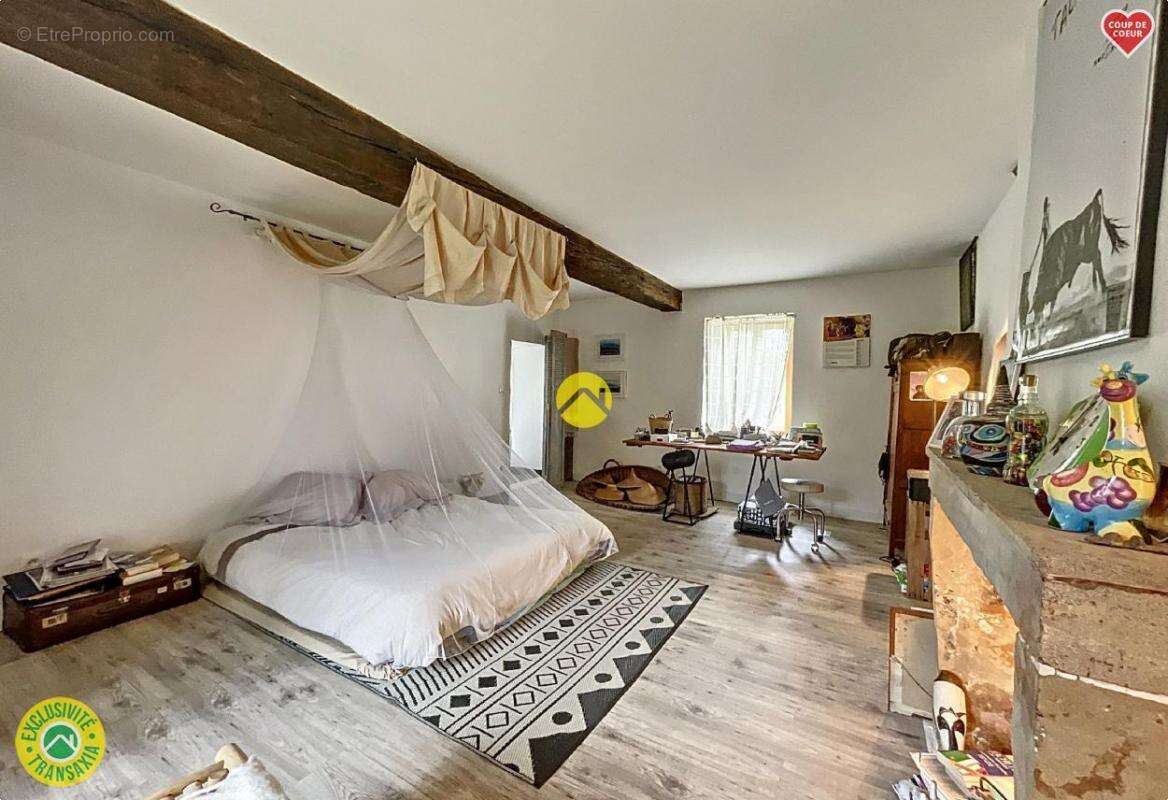 Maison à JOUET-SUR-L&#039;AUBOIS