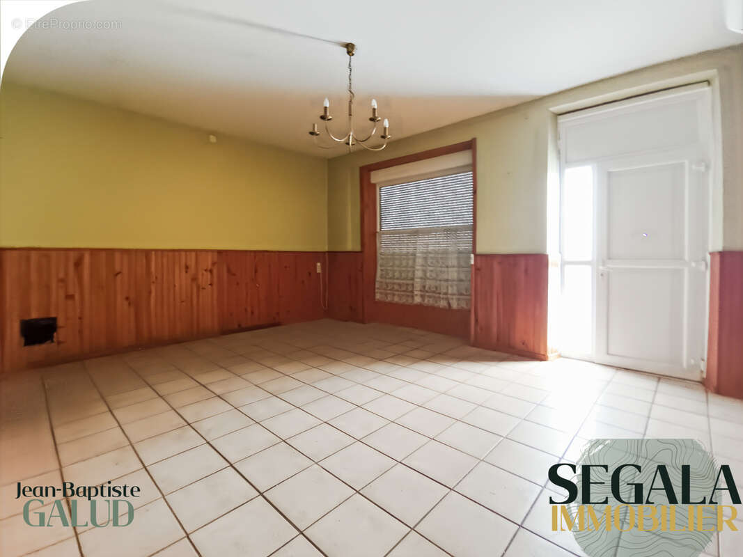 Maison à BLAYE-LES-MINES