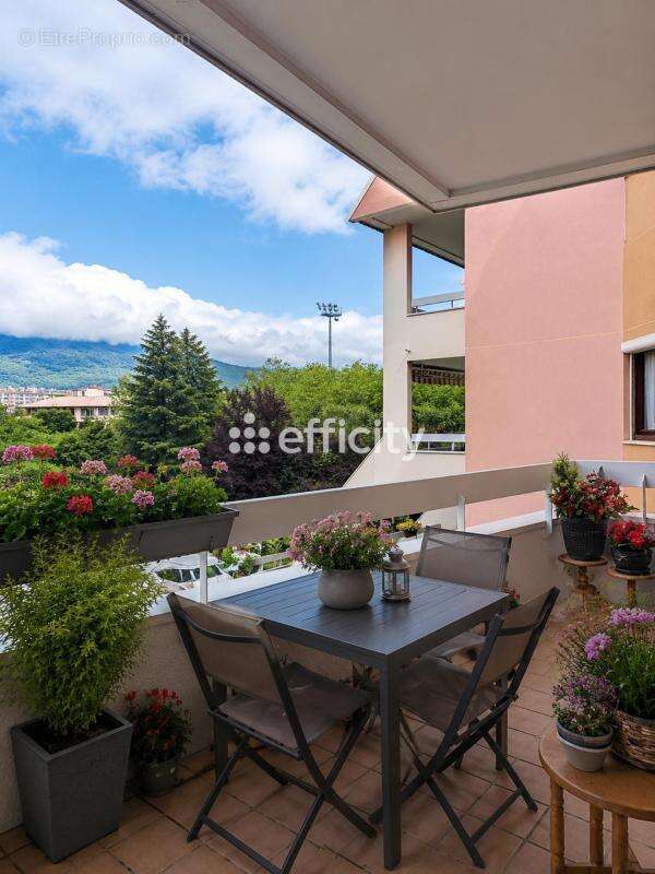 Appartement à ECHIROLLES