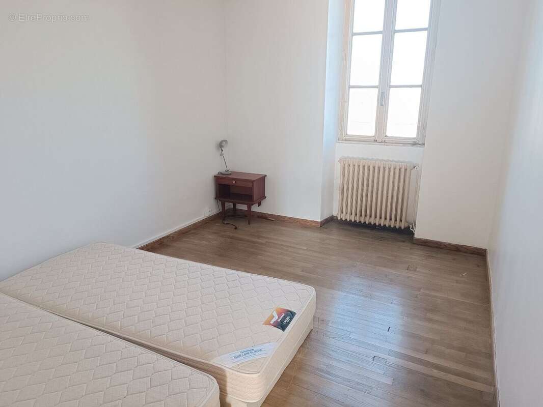 Immeuble commercial - Salles-Curan - photo 15