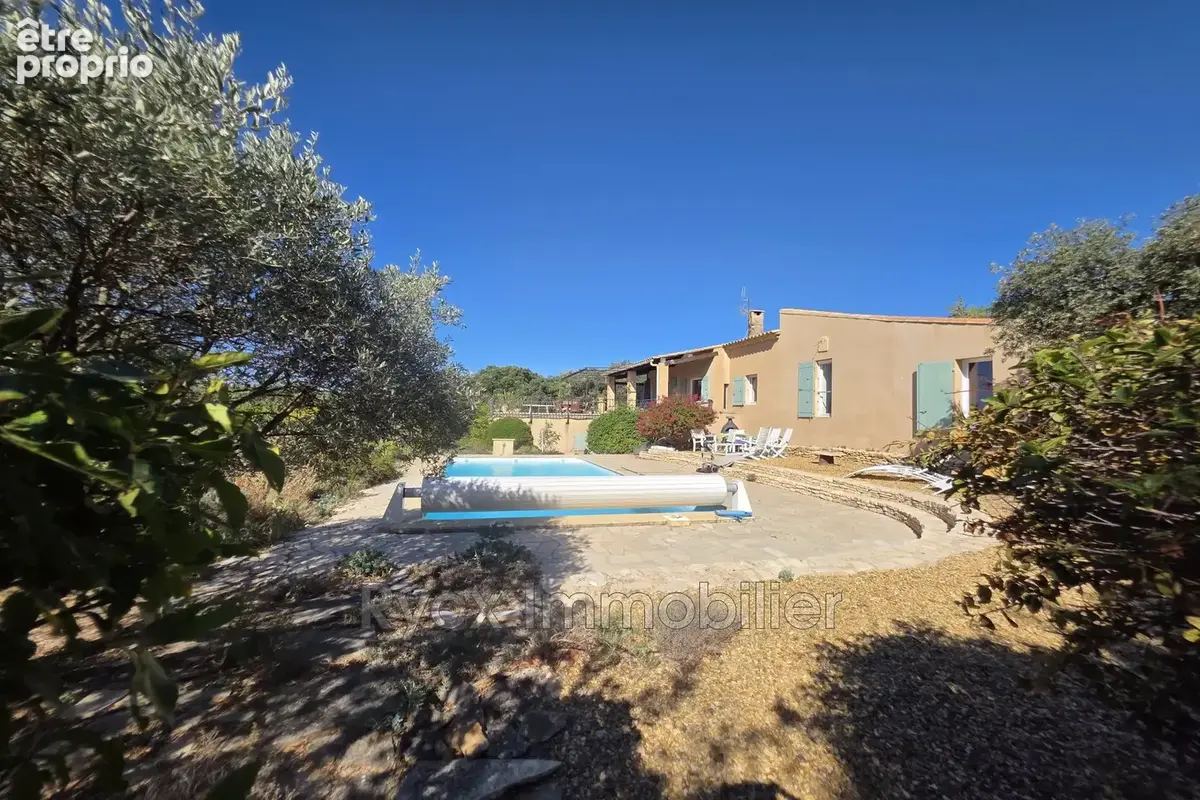 Maison 7 pièces 170 m² à vendre à Saint-Saturnin-Les-Apt (84490) - photo 4