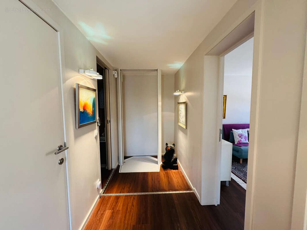 Appartement à COGOLIN