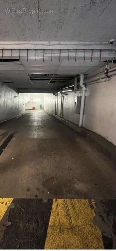 Garage situé dans le 19 ème Paris - photo 3