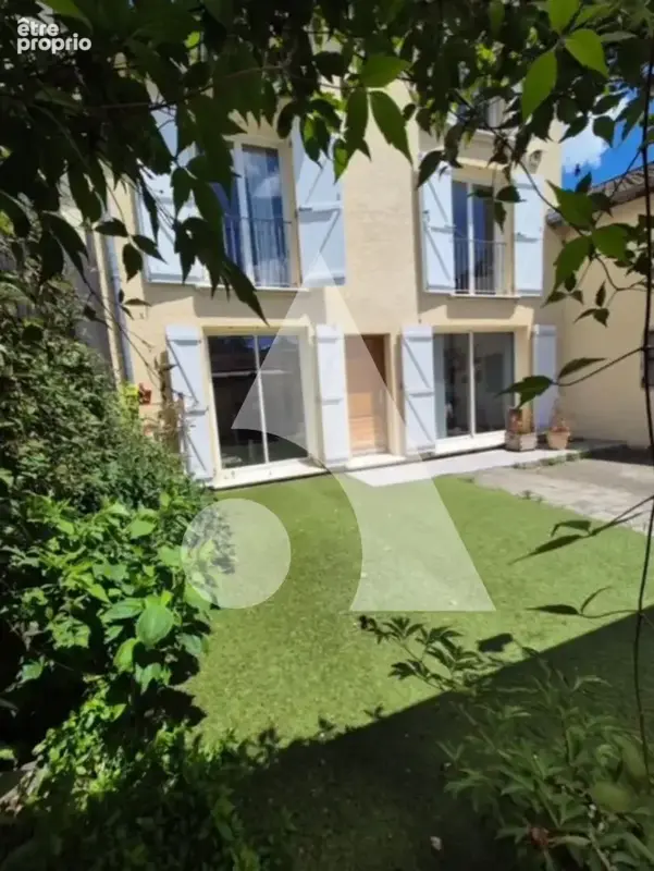 EXCLUSIVITÉ ! Maison de ville familiale 146 m² .  À 15 min de Lyon - photo 2
