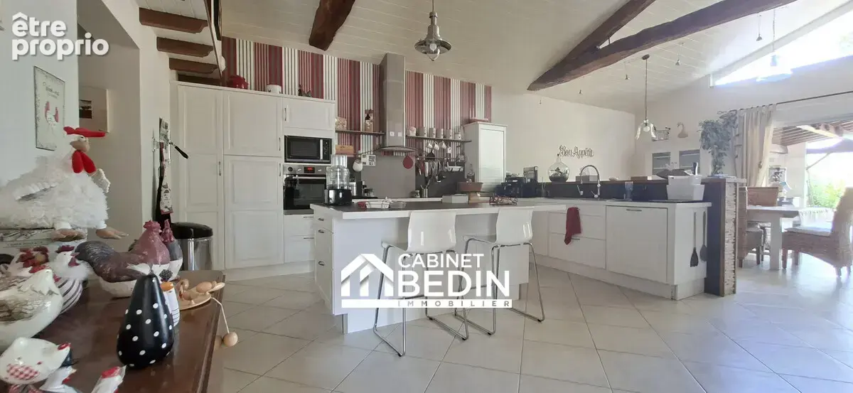 Maison 292 m² à Libourne  - photo 4