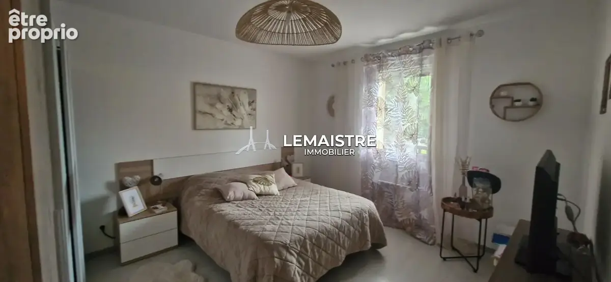 Appartement à vendre - Yvetot - 70,80 m² - 2 chambres - Résidence sécurisée et parking - photo 4