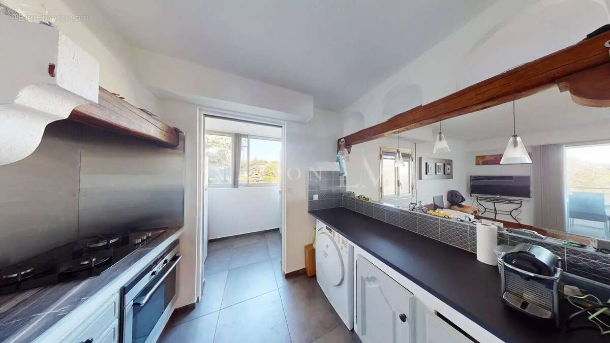 Appartement à VILLENEUVE-LOUBET