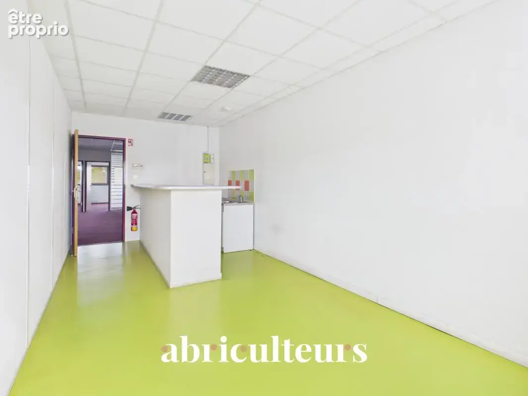 Bureaux lumineux et climatisés en vente à Chartres ZAC du parc d'Archevilliers 28000 - photo 2