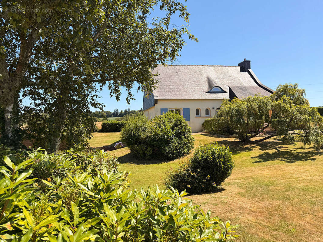 Maison à PLOUGONVEN