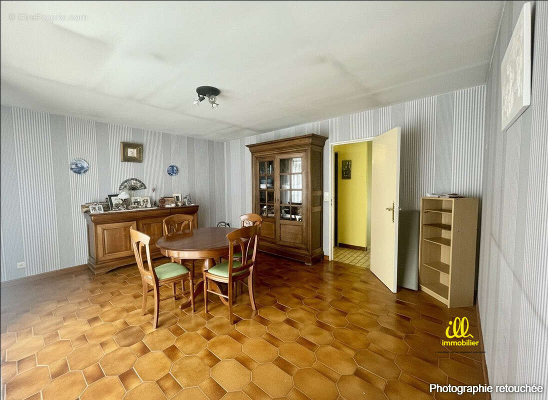 Maison à NOUZONVILLE