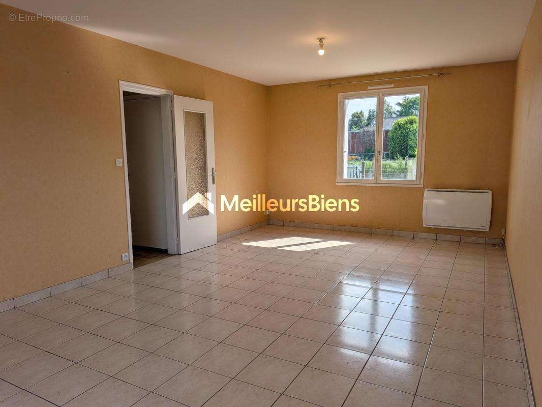 Maison Familiale centre ville de Guer 107 m² hab sur 635m² de terrain clos - Garage - photo 11