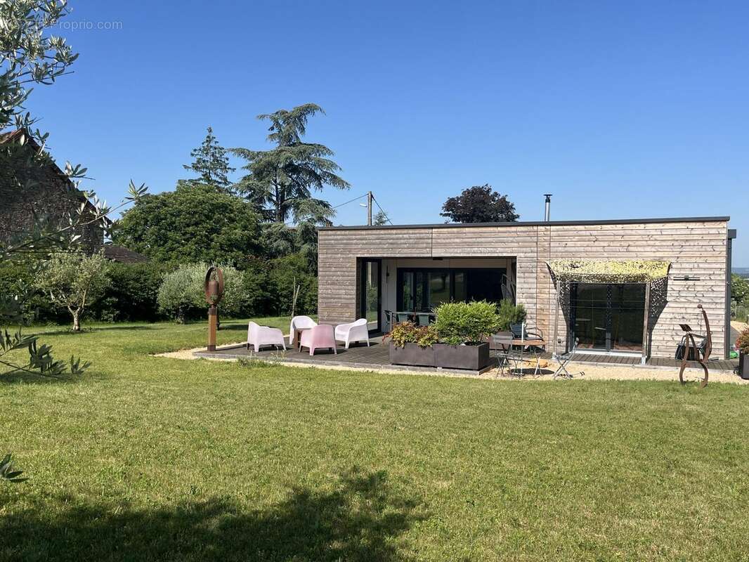 Maison à LA CHAPELLE-SOUS-BRANCION