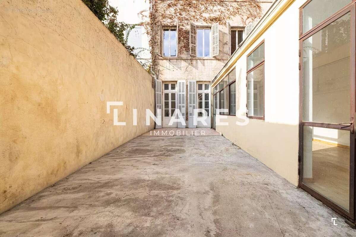 Appartement à MARSEILLE-1E