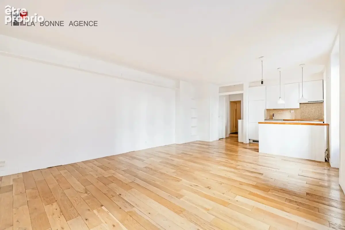 Bel appartement avec grande pièce de vie et deux chambres - photo 3