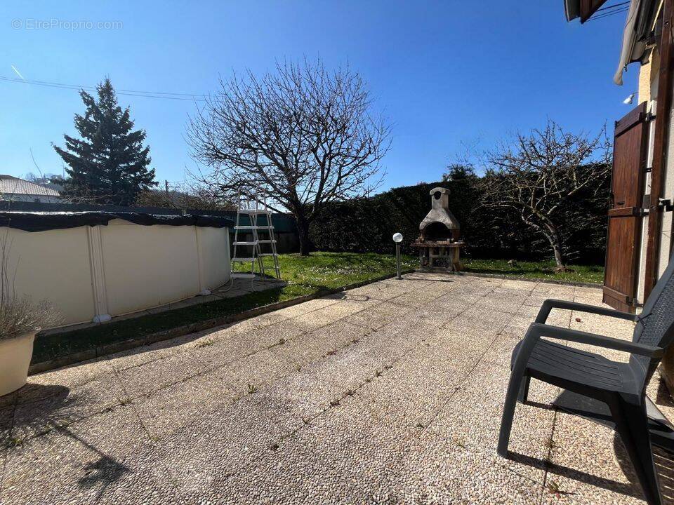 Maison à VETRAZ-MONTHOUX