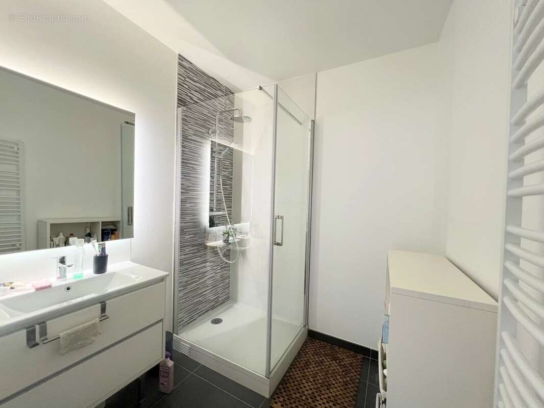 Appartement à LE PERREUX-SUR-MARNE