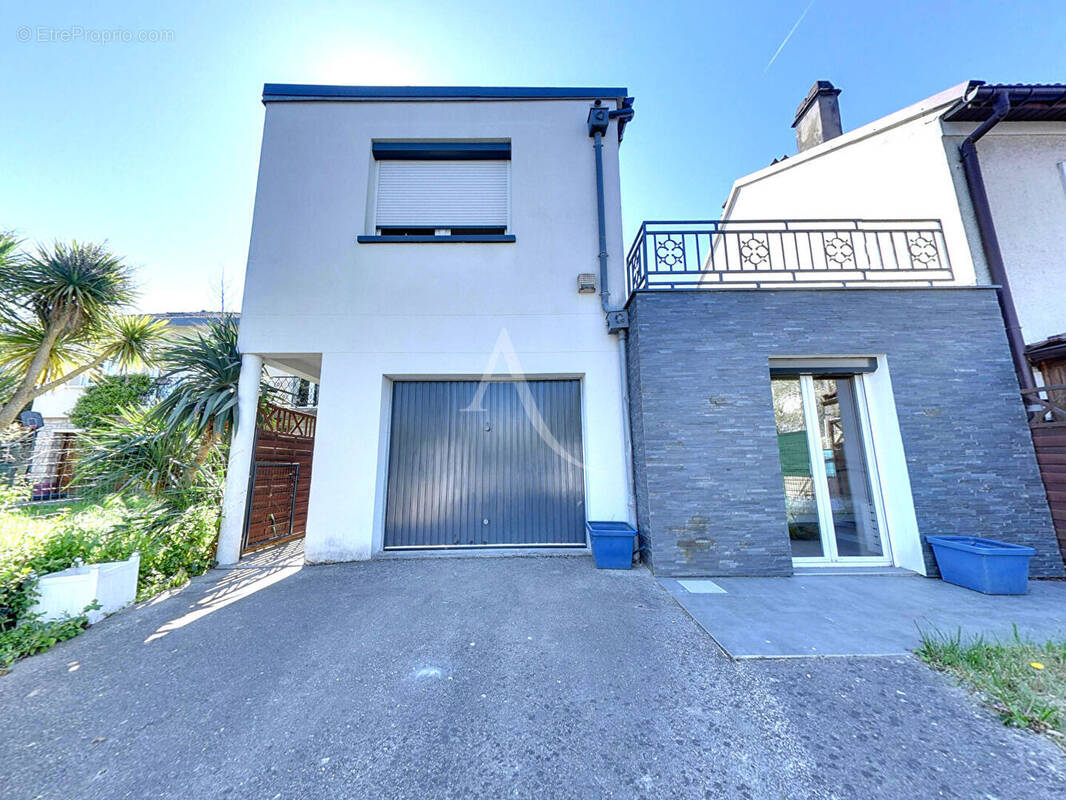 Maison à NOISY-LE-GRAND