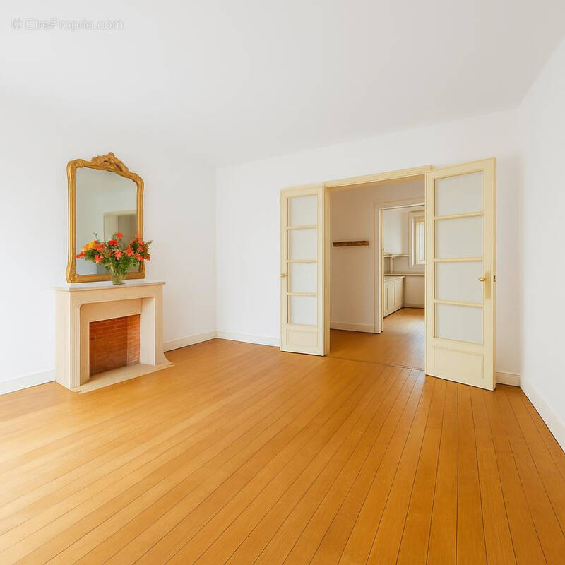 Appartement à PARIS-15E