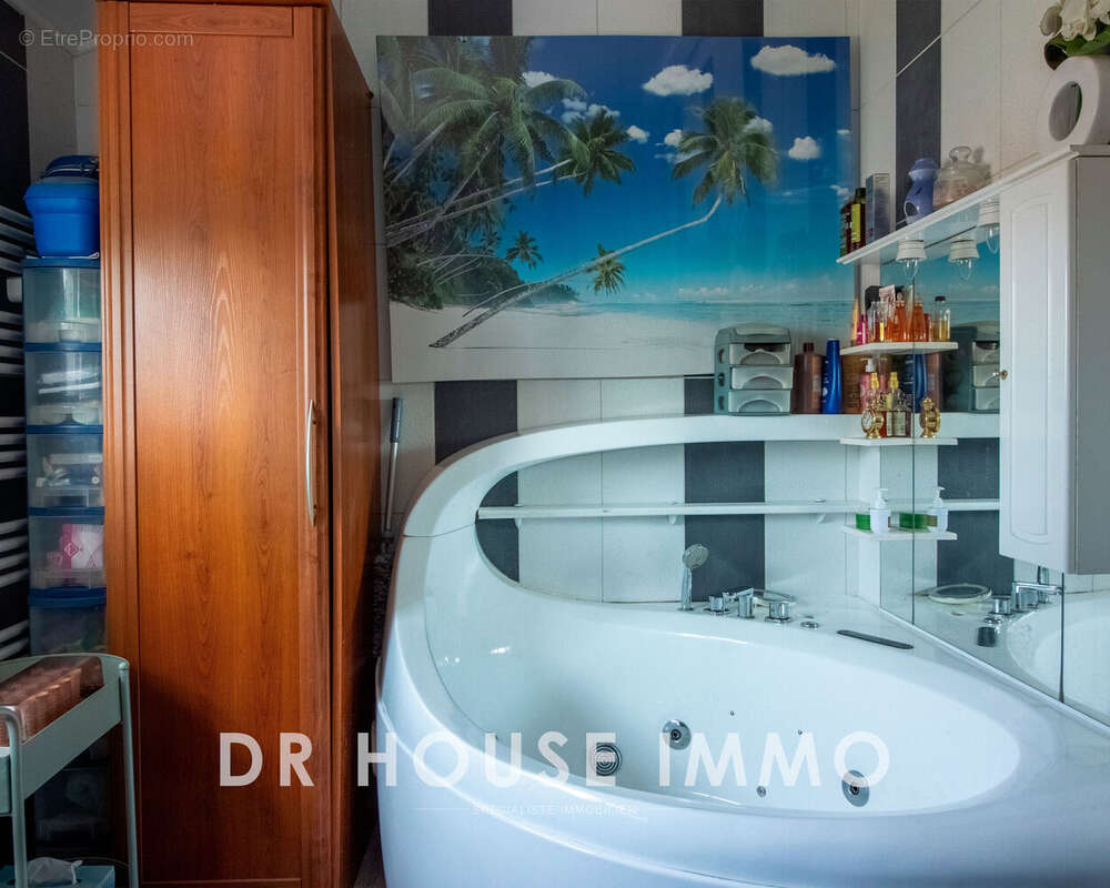 Maison 192 m² à La Plaine-Sur-Mer  - photo 6