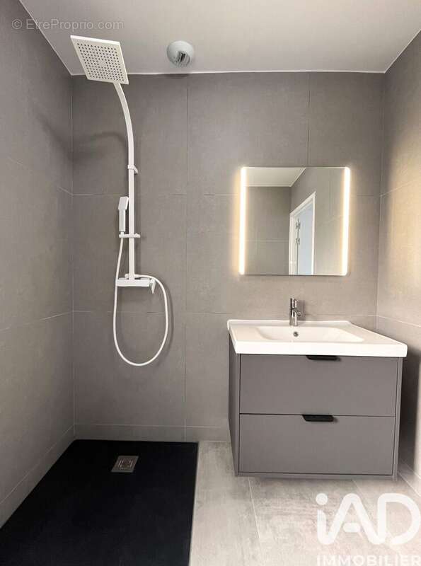 Maison 142 m² à Murs-Erigne  - photo 6