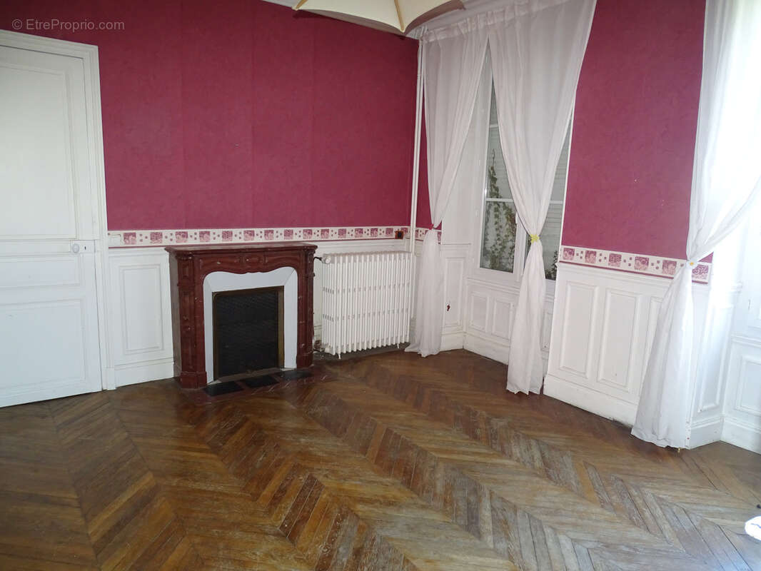 Maison à CHATILLON-SUR-SEINE