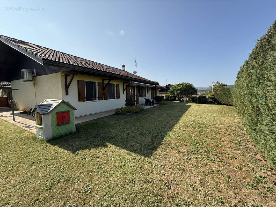 Maison à VETRAZ-MONTHOUX