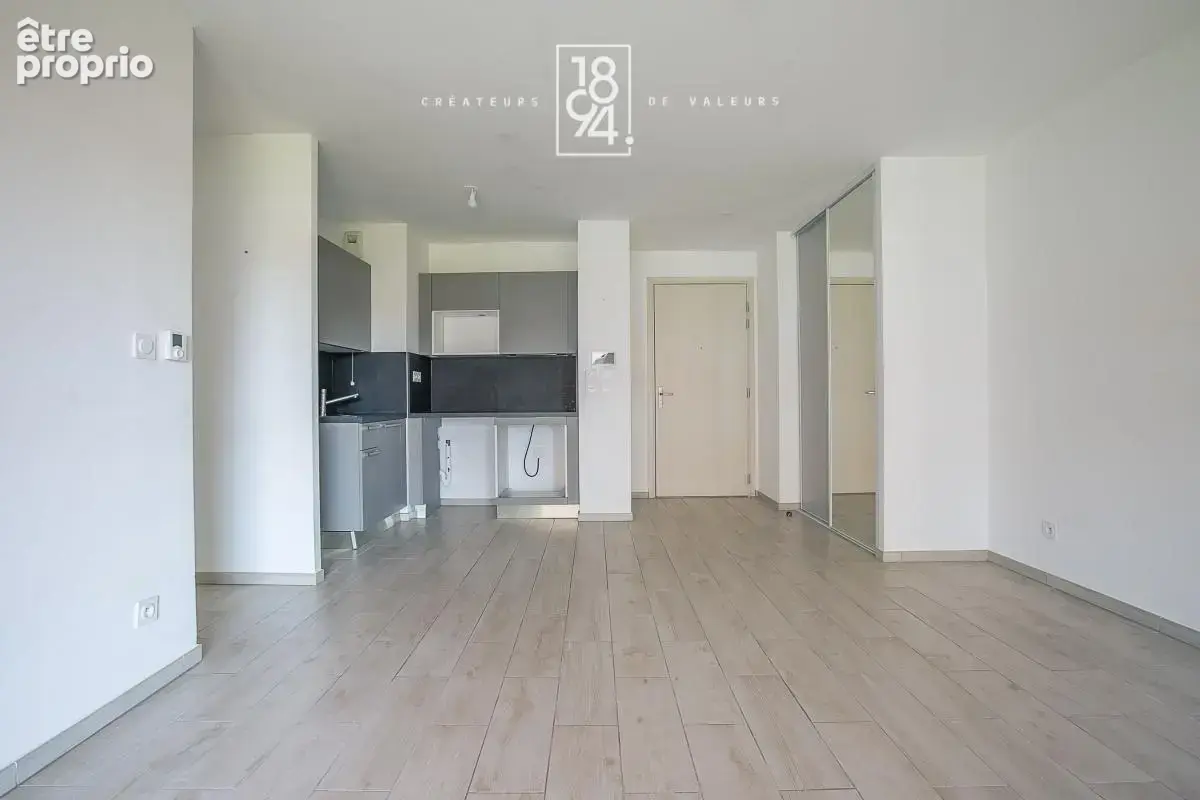 Appartement T2 à vendre Marseille 08 (13008)  43.90 m² terrasse  parking moto  - photo 5