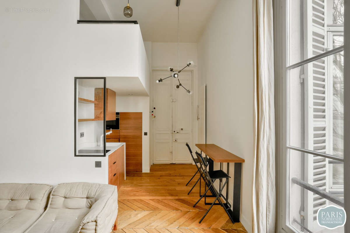 Appartement à PARIS-7E