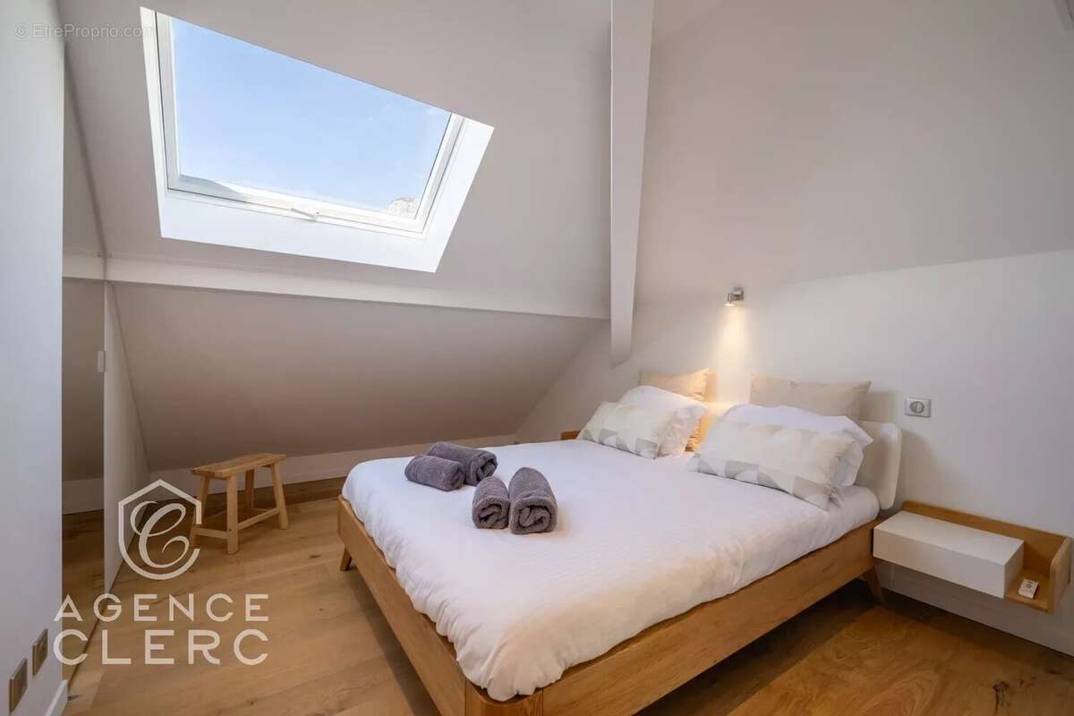 Maison à VEYRIER-DU-LAC