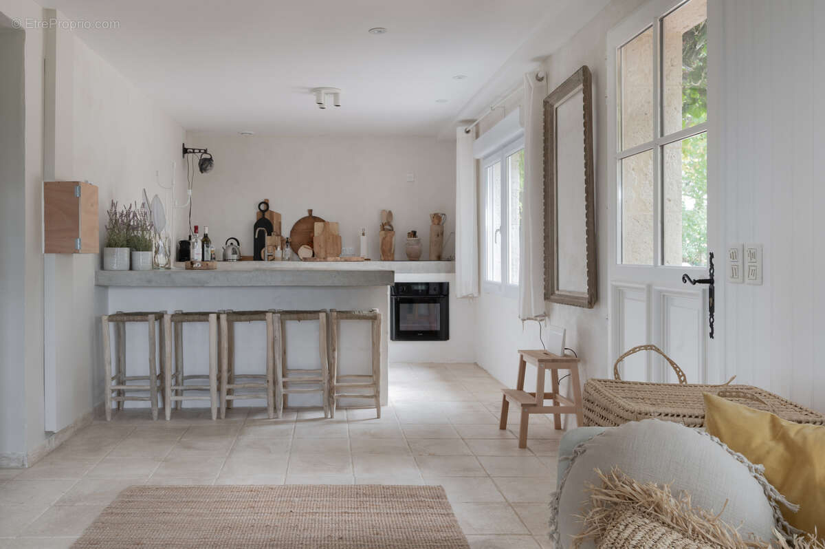 Maison à SAVIGNAC-SUR-LEYZE