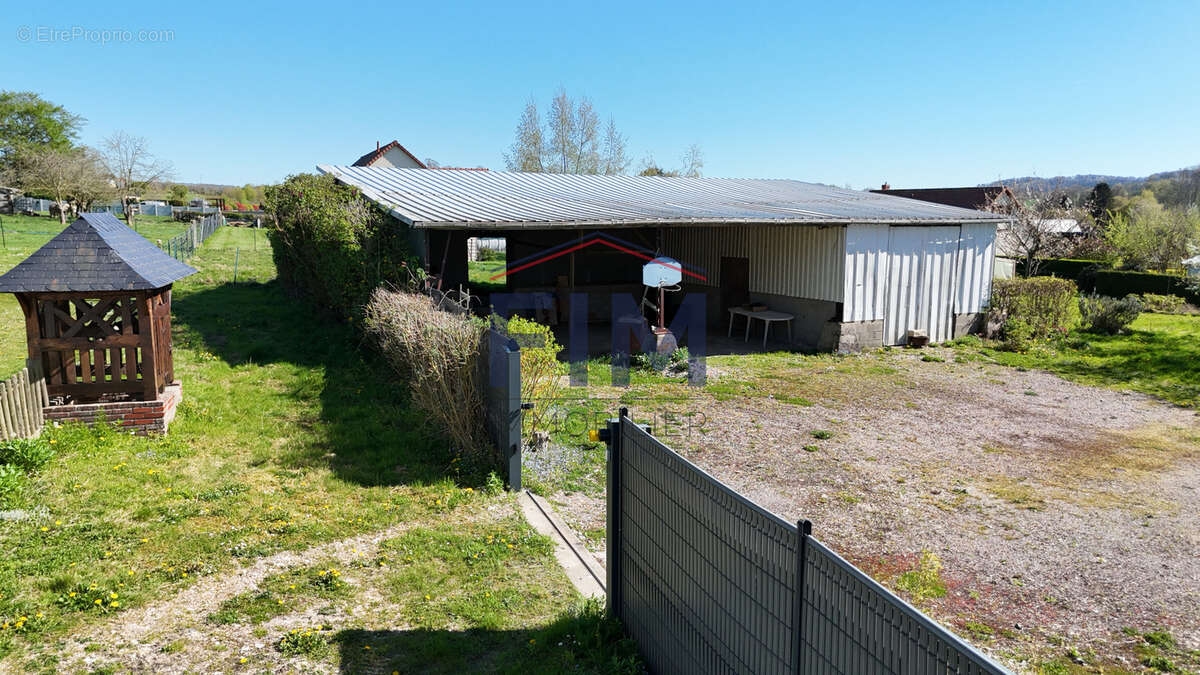 Maison à OSMOY-SAINT-VALERY