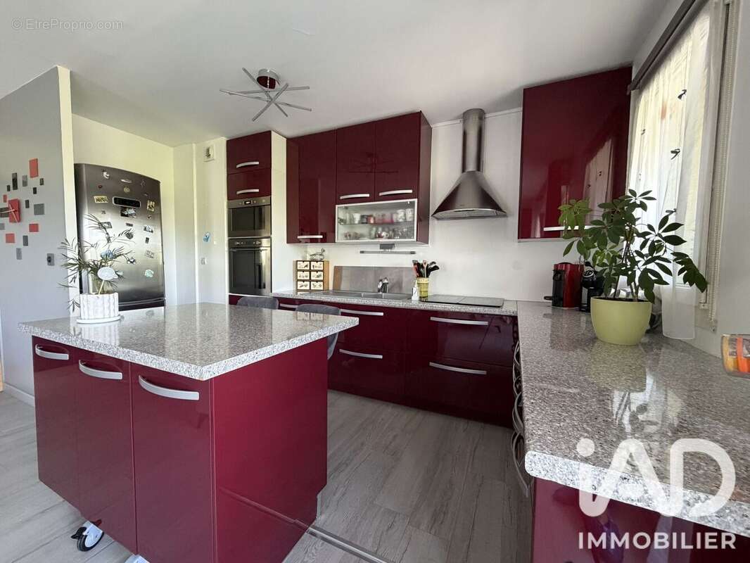 Appartement 82 m² à Torcy  - photo 4