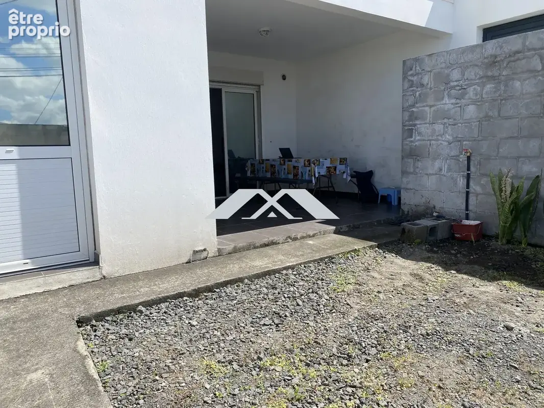Maison 4 pièces 100 m² à vendre à Saint-Louis (97421) - photo 2