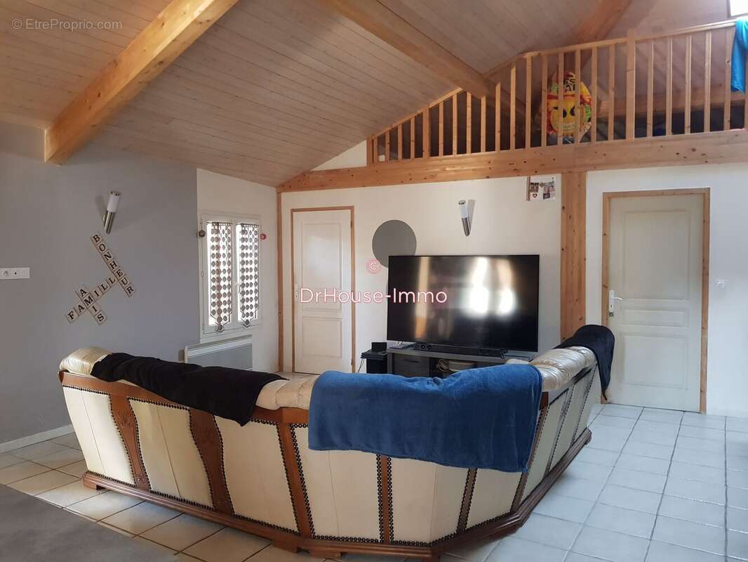 Maison à SAINTE-BAZEILLE