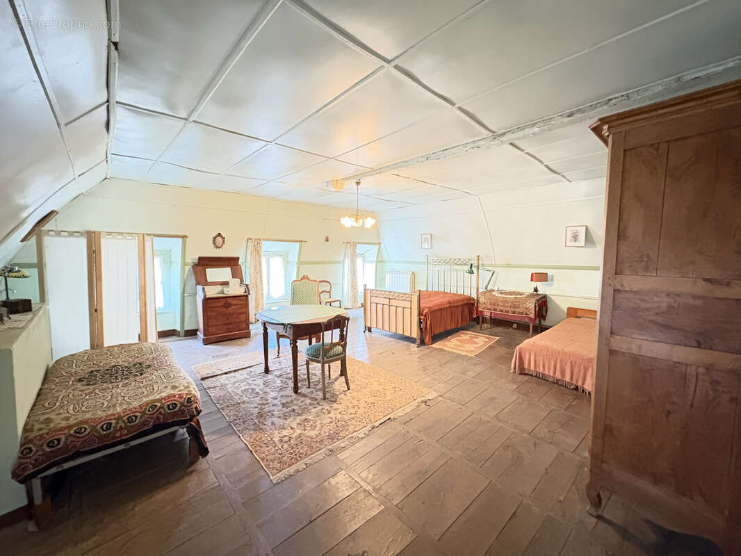 Maison à RILHAC-XAINTRIE