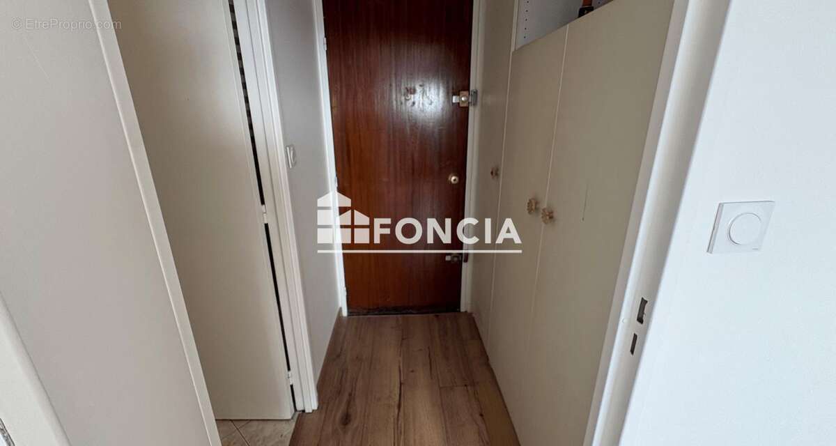 Appartement à FRESNES
