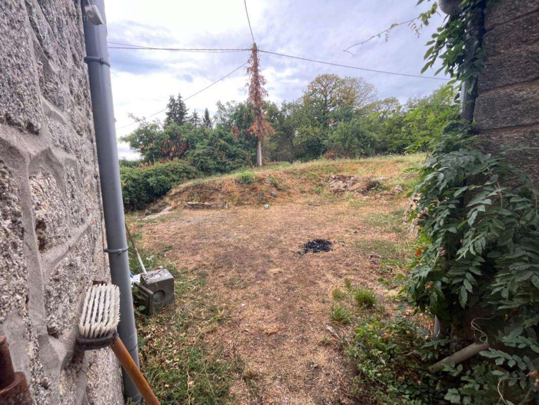 Maison de village 124m2  JOUILLAT (23) - photo 21