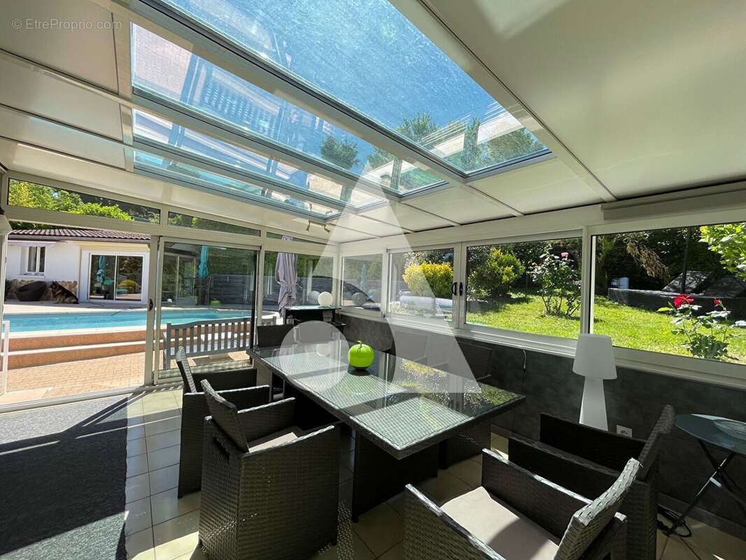 Maison à COLLONGES-AU-MONT-D&#039;OR